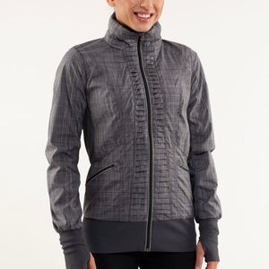 Lululemon Run: Back On Track Jacket - Coal Pig Pink Shale Stripe / Coal